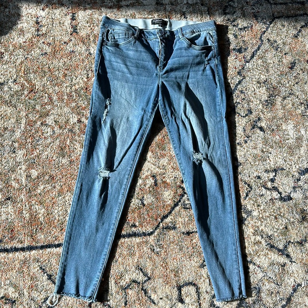 Mac and Me skinny jeans. Size 12, stretchy waistband.